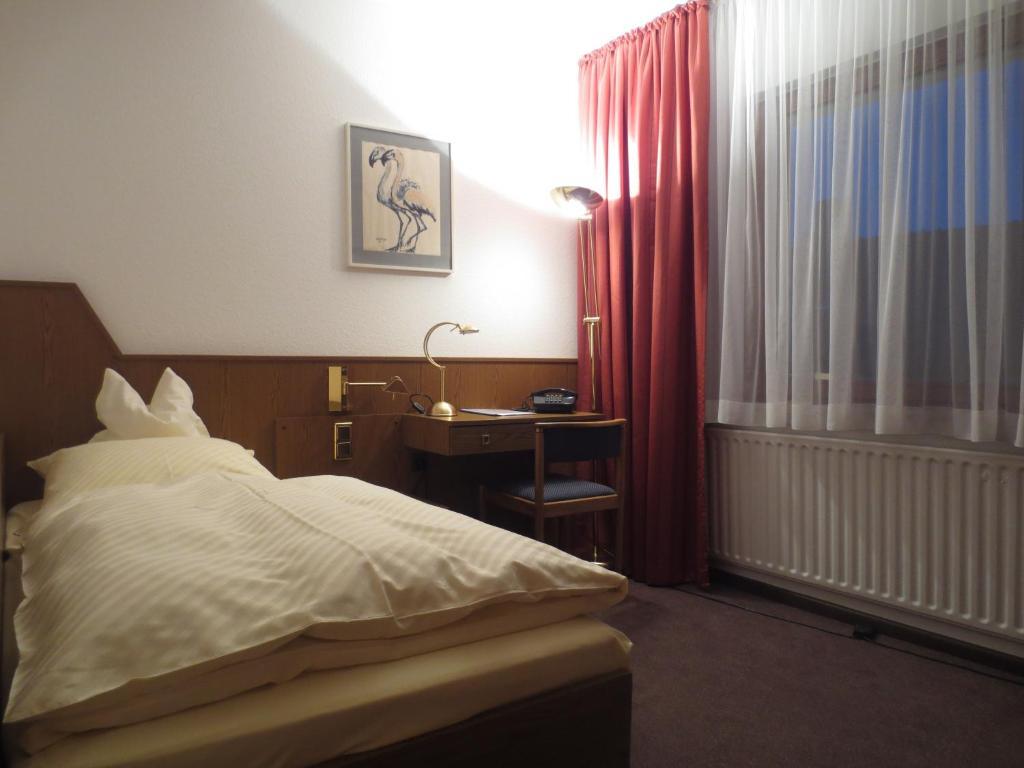 Parkhotel Goldlinde Bodenwerder Quarto foto