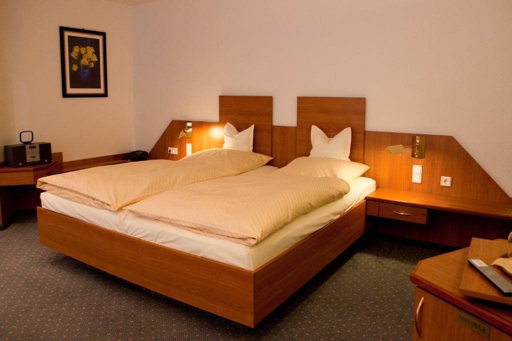 Parkhotel Goldlinde Bodenwerder Quarto foto